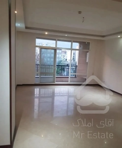 اپارتمان / ۱۴۰ متری / ۳ خواب / تاپ لوکیشن