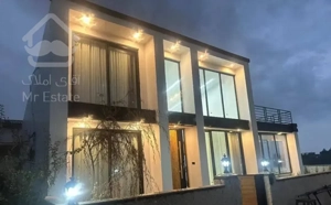 رهن ویلااستخردار ۲۵۰متر زمین۲۳۰متربنا عباسا (فانی)