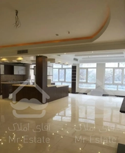 ازگل-آپارتمان ۱۹۵متری کلید نخورده