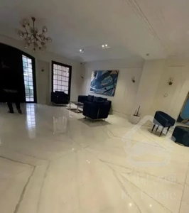 215 متر 3 خواب تک واحدی تاپ لوکیشن زینعلی