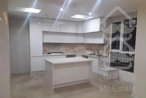 ۹۶متر سه نبش بدون مشرف