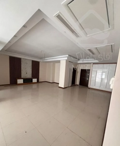 ازگل ۱۳۰ متر روبه جنوب نور عالی مناسب سرمایه گذاری