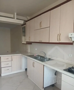 ۶۰متر/دوخواب/طبقه چهارم/پارکینگ غیرمزاحم/انباری