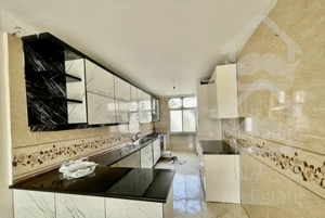 120 متری / دو خواب / نورگیر / زیبادشت