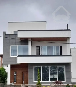 ویلادوبلکس نمامدرن شهرکی/۵ خواب مستر/روفگاردن