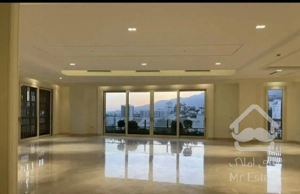 کامرانیه شمالی۳۰۰ مترنوساز/۲۵ مترتراس مدرن