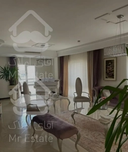 ۵۵ متر « شهرزیبا » ۳ ساله / سالن پرده خور