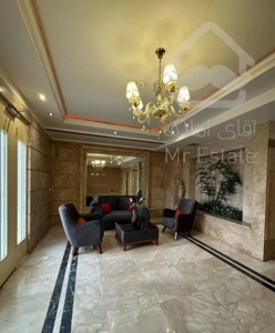 سعادت آباد،۸۴متر،۲خواب،با لابی و سرایداری