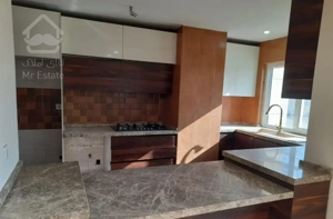 ۱۴۸متر ۳خواب جنوبی (نورگیر )