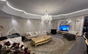 اپارتمان ۲۳۰ متری / فرمانیه برج اسمان