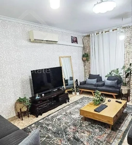 ۲خواب ۷۵متری، اتوبوسرانی ،دارای پارکینگ سندی