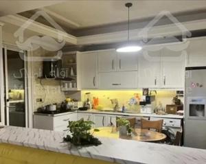 ۱۵۵متر فول امکانات واقع در برج آرام کوی فراز