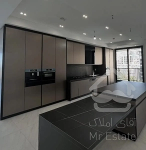 ۲۳۰ متر ** ۳ پارکینگ سندی اعیان نشین **دیزاین شده