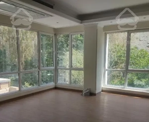 ویلا- آپارتمان  با حیاط خصوصی و view رو به ابشار