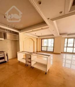 ۲۰۲ متر طبقه بالا با بهترین دسترسی