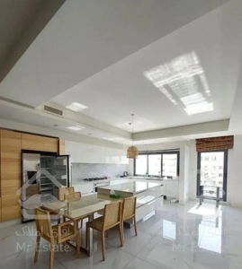 ۲۱۵ متر ۳ خواب شیخ بهایی شمالی