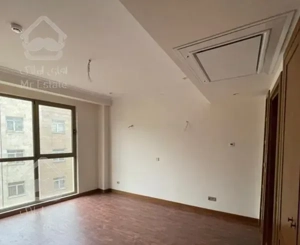 ۲۰۰ متر کلید نخورده فرمانیه اندرزگو