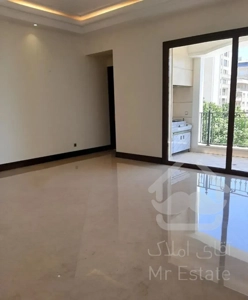 آپارتمان ۱۴۰متر، فول، لوکیشن.،