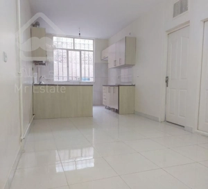 اجاره آپارتمان ۶۵ متری ۲ خوابه همکف در استخر