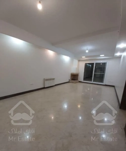 بلوار فردوس ۸۴ متر ۲ خواب سالن پرده‌خور