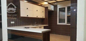 الهی / 80متر / طبقه 3/مناسب زوج