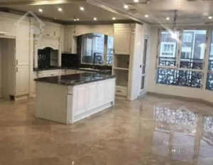 آپارتمان ۱۱۰ متری نیاوران