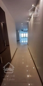 درکه ۱۹۰ متر ۳ خواب ۳ جهت غرق نور
