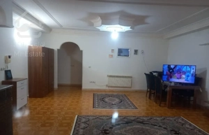 آپارتمان۱۳۵متری شیک خ تهران ۲خواب