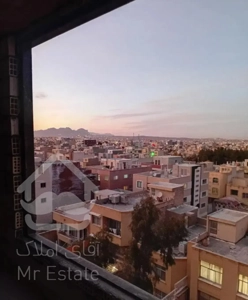 همکف حیاط اختصاصی