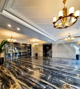 ۱۴۶ متر/کلید نخورده«قیمت این واحد جنگ زده است»