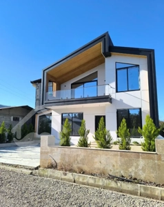 ویلا دوبلکس استخر دار شهرکی