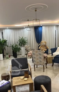 ۱۱۵ متر در اراج - گلزار