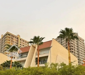 ۶۸متری سند دار (ویلا رویای کیش)