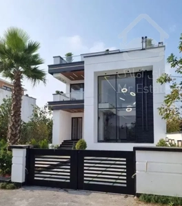 تریبلکس۵۰۰متری۵خواب/خفن ترین شهرک منطقه/پول نیاز