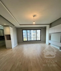 ۹۶متر / سالن پرده خور / ۵ سال ساخت / بلوار بعثت