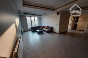 ۱۱۵متر / ۲خواب / ۸ساله / فول امکانات