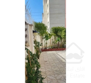 فاز ۸ آپارتمان ۹۸ متری دو خوابه