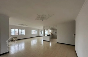 ۱۸۰ متر سه خواب مرکز شهر