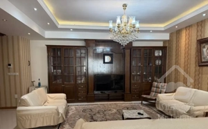 آپارتمان ۱۸۵ متری ۳ خوابه