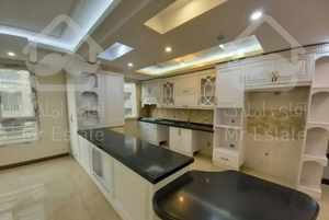 آپارتمان 133متر 3خواب نوساز فردوس غرب ورزی شمالی