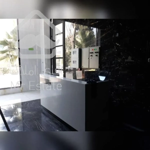 فروش آپارتمان در بالای کاخ نیاوران ۱۳۰ متر