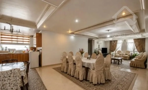 ۱۸۰ متر اختیاریه شمالی / ۱۰ ساله / ۳ پارکینگ