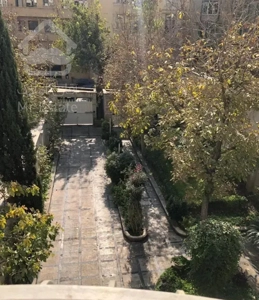 ۵۲۶ متر ۲ نبش ۱۴ شمالی ۳۹ شرقی قیطریه