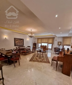 165متر مهرونیاززاده/ پاگرد مجزا /تراس قابل چیدمان