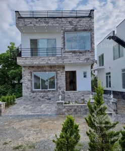 ۲۲۰متر ویلای شهرکی/روف/ونوش/تهاتر با زمین