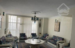 آپارتمان ۱۵۴ متر سه خوابه ، پنج پله بالای همکف