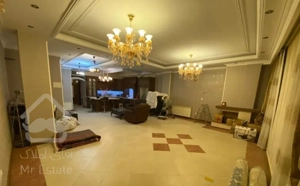 آپارتمان ۱۲۱ متری،طبقه ۴، دو خوابه