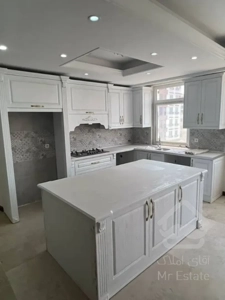 فروش واحد نور مشتقیم تاپ لوکیشن زیر قیمت