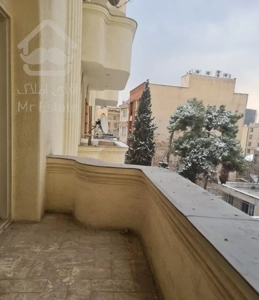 رهن آپارتمان ۱۴۰ متری ۳ خوابه در چیذر