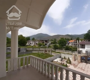 ویلا 485 متر زمین 290 متر بنا